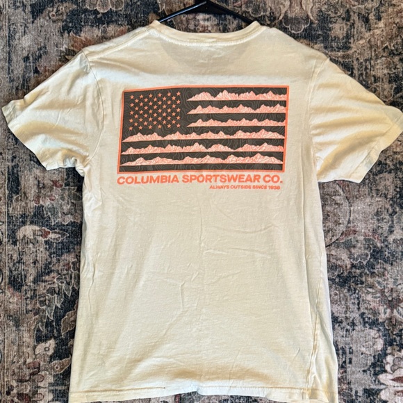 Columbia Graphic Tee - Picture 1 of 3